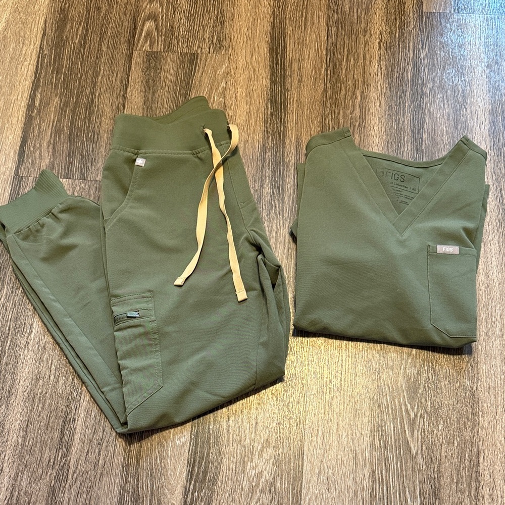 Women’s Figs Olive Green Set Petite X Small
